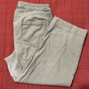 Old Navy Green Crop Flair Pants